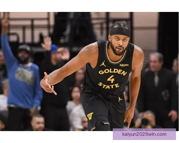 穆迪接受医疗处理双方球员眼含泪水全场沉寂气氛令人动容