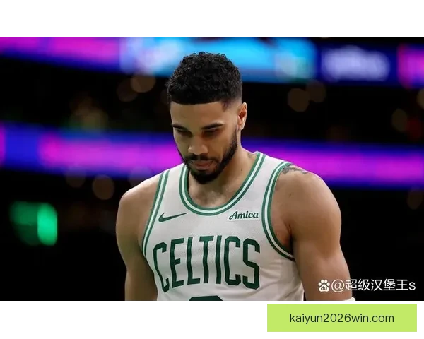 塔图姆三节23分11篮板9助攻差1助实现连场三双展现巨星实力